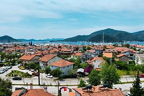 Vira Hotel & Suites