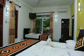 Hotel River Front
