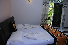 Hotel River Front