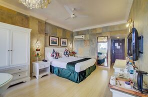 Ravine Hotel