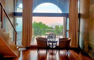 Ravine Hotel