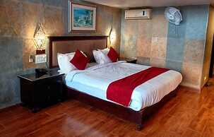 Ravine Hotel