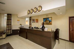 Grand Global Hotel
