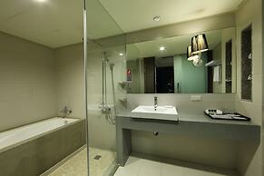 Urban Hotel 33