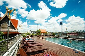 D&D Inn Khaosan