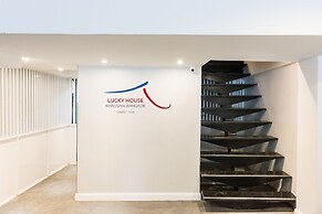 Lucky House Khaosan