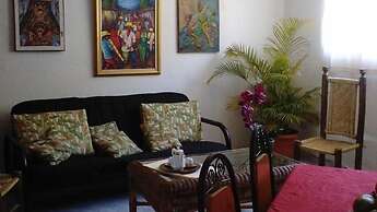 Tropical Bed & Breakfast