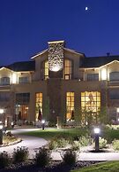 ClubHouse Hotel & Suites - Fargo