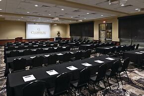 ClubHouse Hotel & Suites - Fargo