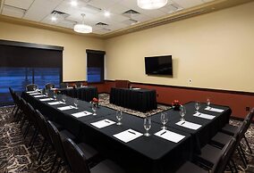 ClubHouse Hotel & Suites - Fargo