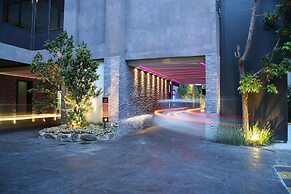 Han Guan Motel