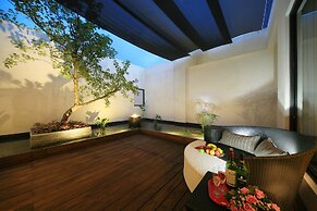 Han Guan Motel