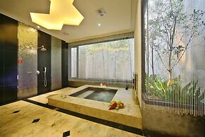 Han Guan Motel