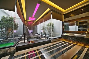 Han Guan Motel