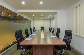 Akshaya Aura