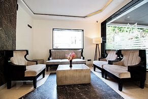 Akshaya Aura