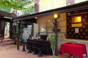 Phousi Guesthouse