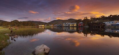 Oaks Lake Crackenback Resort