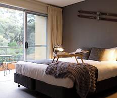 Oaks Lake Crackenback Resort