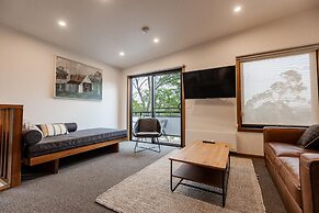 Oaks Lake Crackenback Resort