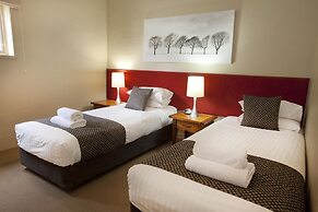 Oaks Lake Crackenback Resort