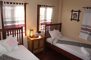 Lao Lu Lodge