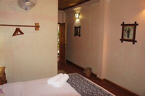Lao Lu Lodge
