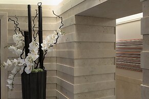 Stendhal Luxury Suites
