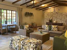 Nut Grove Boutique Hotel