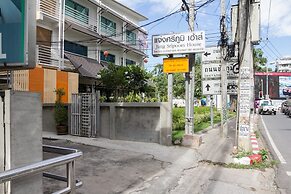 Jang Sripoom House