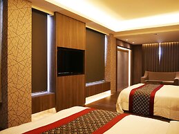 Refinement Motel