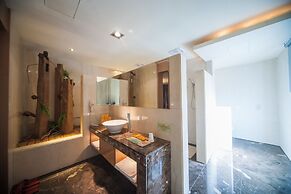Refinement Motel