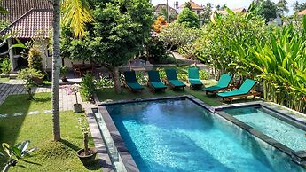 Nyoman Sandi Guest House