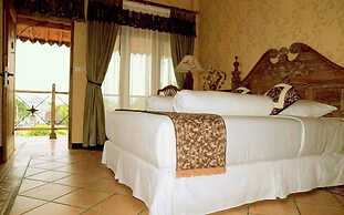 Omah Sinten Heritage Hotel & Resto