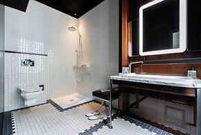 Les Bains Paris