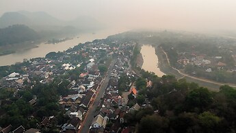 Ban Lakkham River View