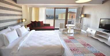 Nea Suites Old City
