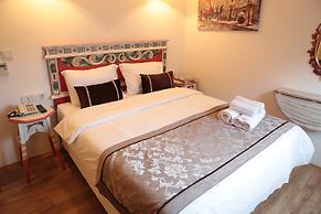 Oriella Hotel