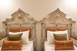 Oriella Hotel