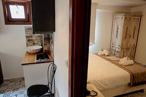 Oriella Hotel