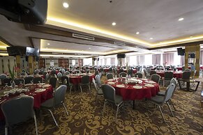 Newtown Plaza Hotel