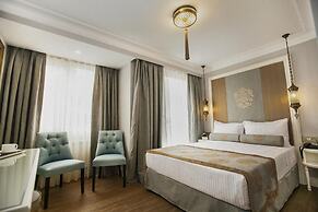 Raymond Blue Hotel