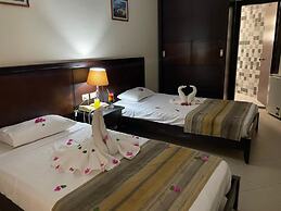Naama Inn