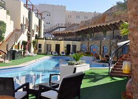 Naama Inn