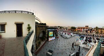 Naama Inn