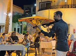 Naama Inn
