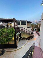 Naama Inn