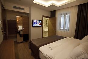 Pera Line Hotel