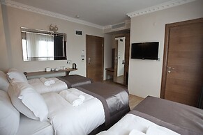 Pera Line Hotel