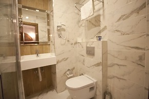 Pera Line Hotel